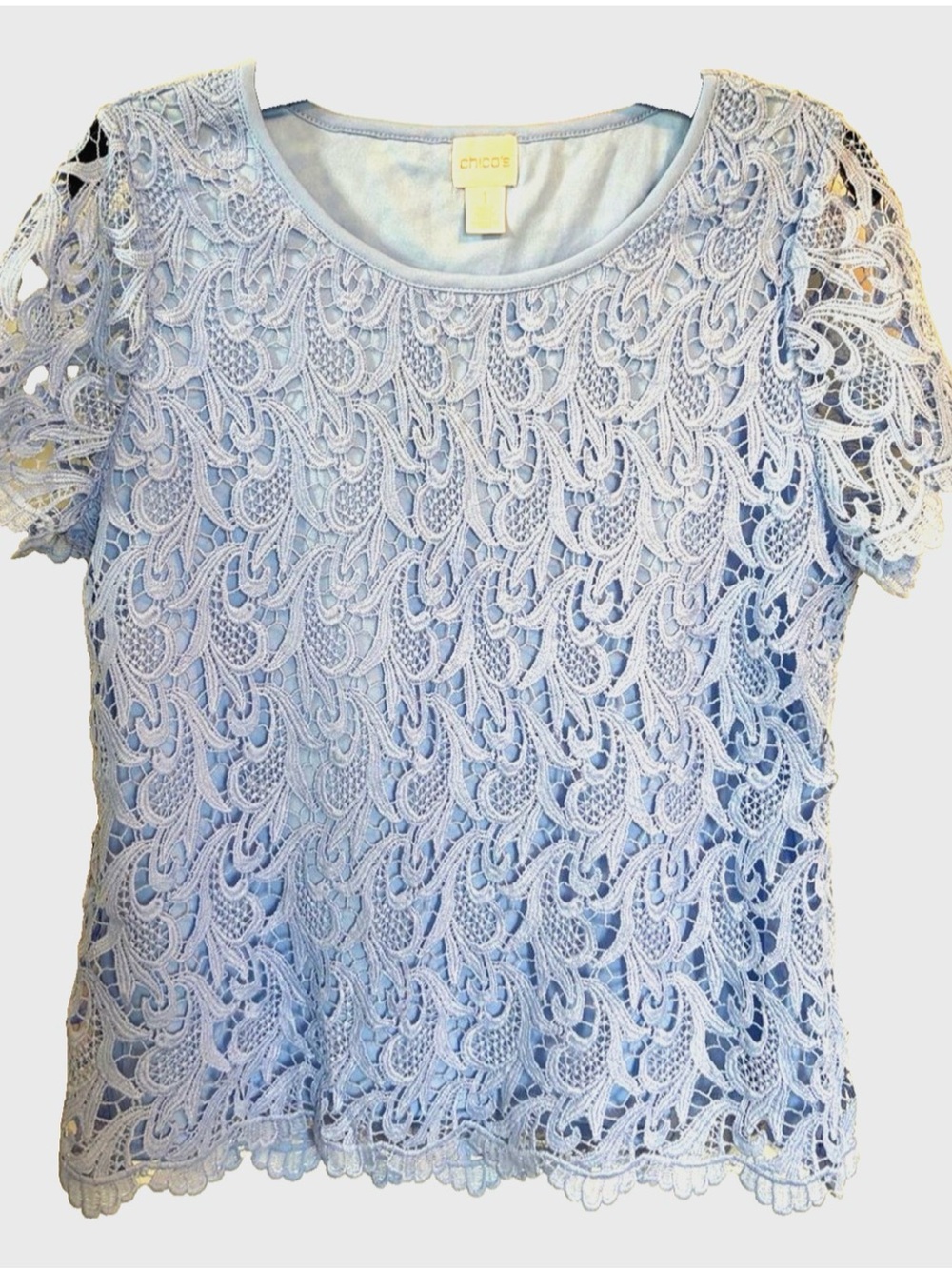 Chico’s Sz 1 Baby Blue Lace Overlay Lined Scalloped Short Sleeve Top Medium